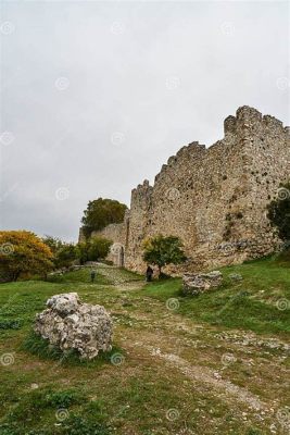 ¡Sumérgete en la Historia y el Arte del Castillo de Kola! Fortaleza Medieval Impresionante e Icono Cultural.