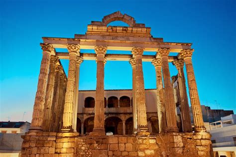  ¡El Templo de Diana: Un Viaje al Pasado en el Corazón de Nimes!