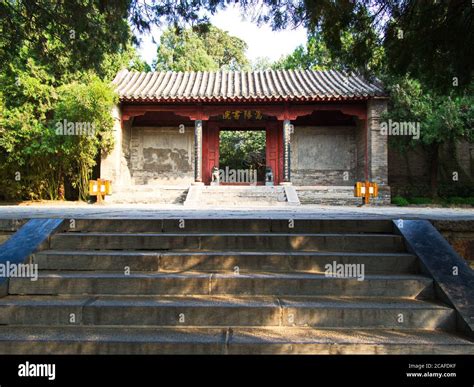 ¡El Templo Tang de Dengfeng, un viaje espiritual al pasado imperial chino!