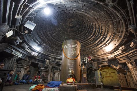 ¡Sumérgete en la Historia en el Templo de Wuyishan!