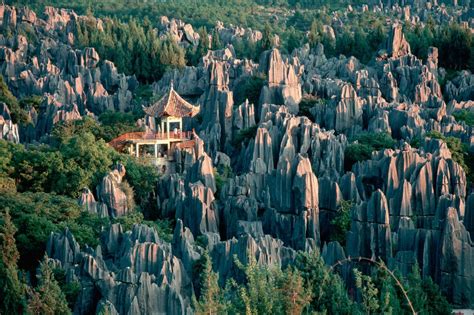  El Bosque de Piedras de Huangguoshu ¡Un viaje surrealista a través de la historia y la naturaleza!