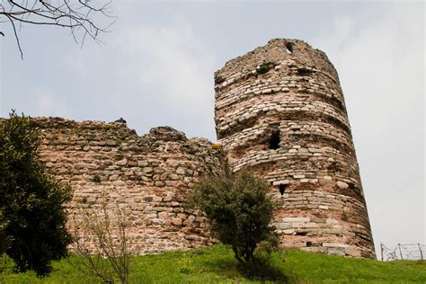 El Castillo de Anadolu: ¡Un viaje en el tiempo a la época romana!