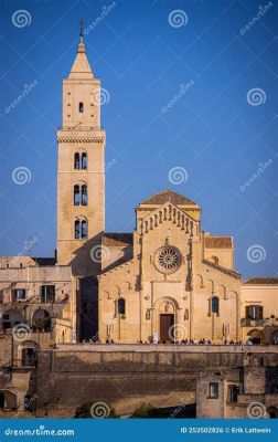  La Catedral de Matera: Una Maravilla Histórica Tallada en la Piedra